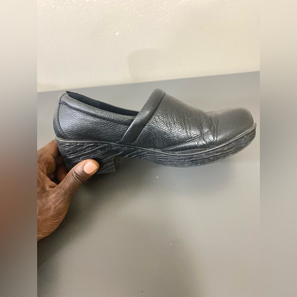 BOC BORN Women’s Size 11M BLACK LEATHER PEBBLED CLOGS MULES SHOES.great Conditio - Picture 7 of 12